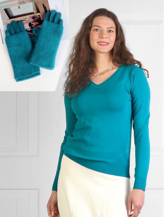 Knitted Double Layer Touch Screen Glove + 	Cashmere Feeling V-Neck Soft Long Sleeves Base Top Set (GL121710TQS + CL145310TQS)